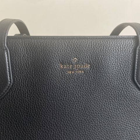 Kate Spade ny, stor veske i skinn. Tote, pepple, med prislapp..bud mottas