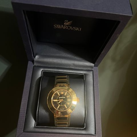 Swarovski klokke Octea Lux Chrono watch i blå