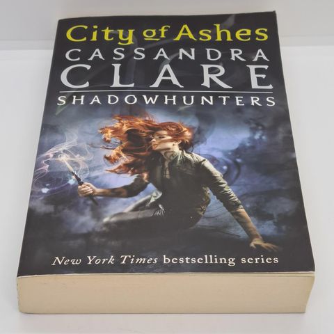 City of Ashes - Cassandra Clare