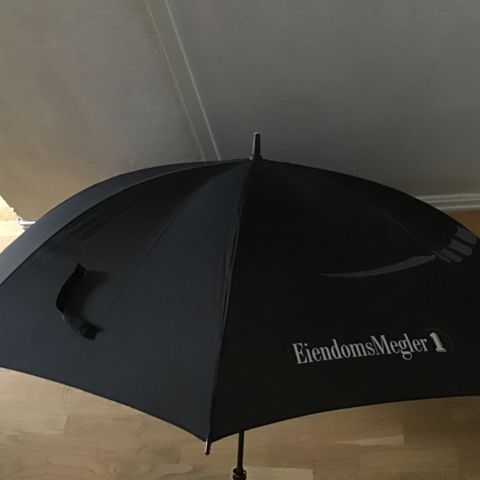 EiendomsMegler 1 paraply