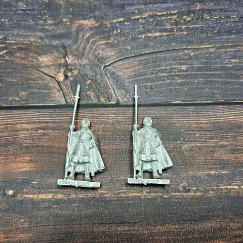 Games workshop lord of the rings warhammer figurer selges samlet.