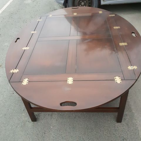 Vintage " Butler`s Coffee table " som salongbord