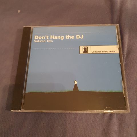 Don't Hang The DJ - Don't Hang The DJ Volume Two (2004) (Pris: 10)