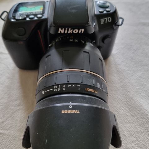 Nikon F70 (analogt)