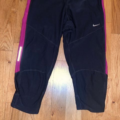 Feminin Nike Trenings tights i størrelse Small for Dame