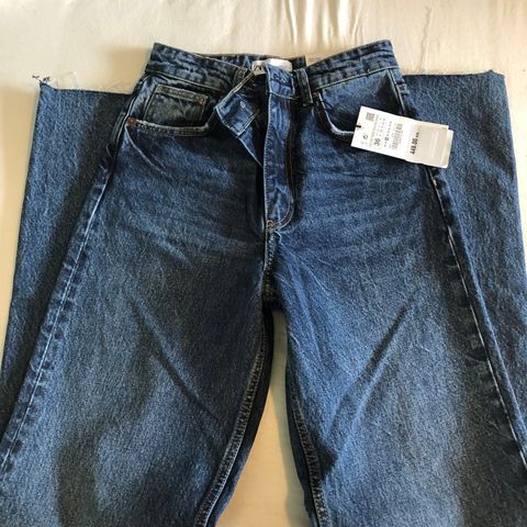 Zara jeans