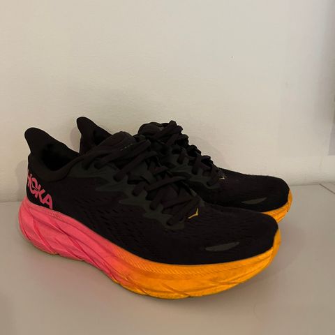 Hoka Clifton 8 Klæbo Edition