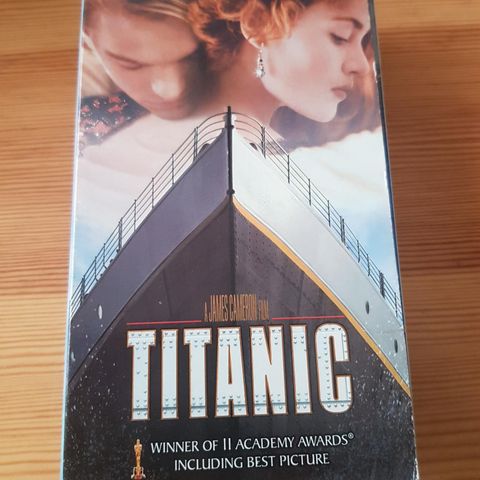 Titanic denne har 2 kasetter Vhs