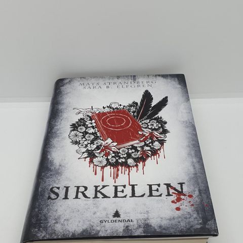 Sirkelen - Mats Strandberg, Sara B. Elfgren