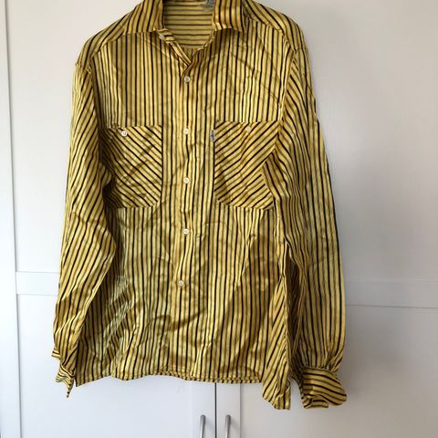 Skjorte fra 90-tallets Bikbok