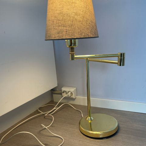 Swing Bordlampe