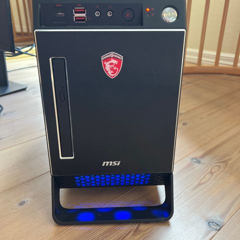 MSI gamingpc med tastatur og mus