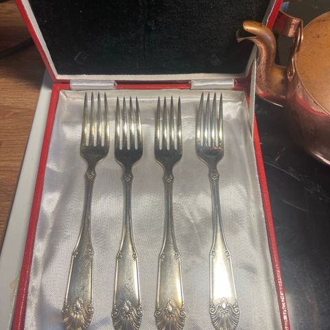 Iris  sølv plett  gafler, om noen mangler?