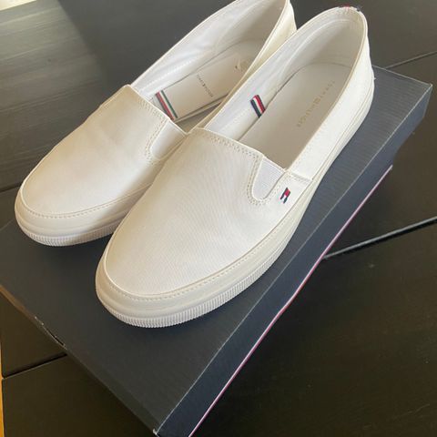 Tommy Hilfiger sko str.38