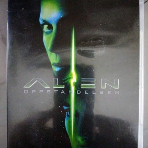 Dvd. Alien 4. Oppstandelsen. Action/Sci-Fi. Norsk tekst.