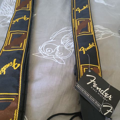 Fender Gitar straps selges