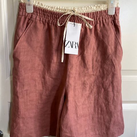 ZARA. 100% LINEN. Nydelig TÅKEROSA Shorts.