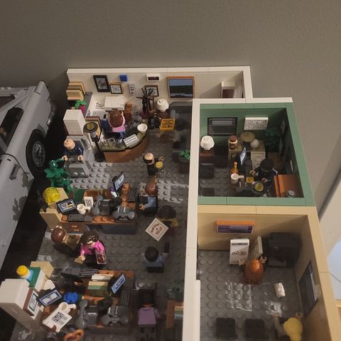 Lego til salgs Office og mer