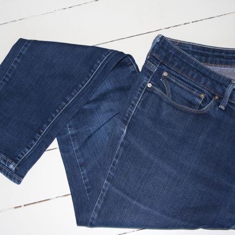 Levis jeans