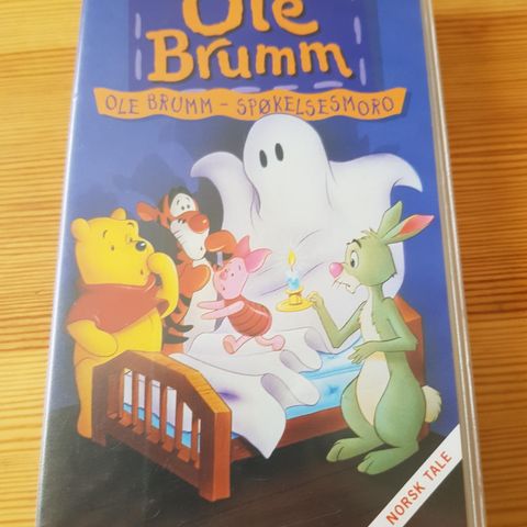 Disney Ole Brumm Spøkelsemorro vhs