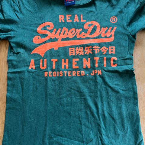 Super Dry t-skjorte