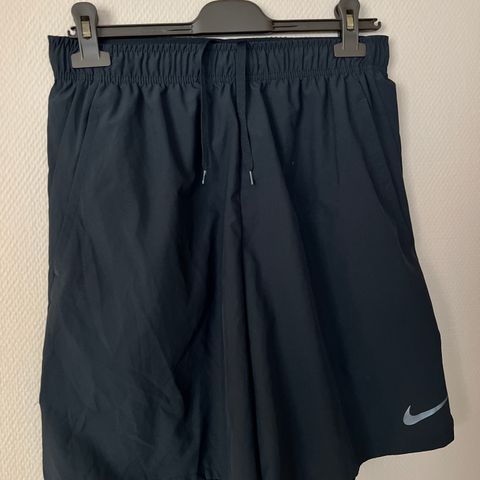 Nike shorts M