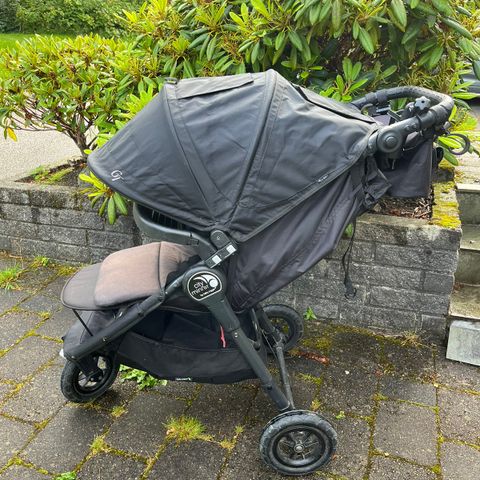 Baby Jogger City Mini GT til UTLEIE /Baby Stroller for rent