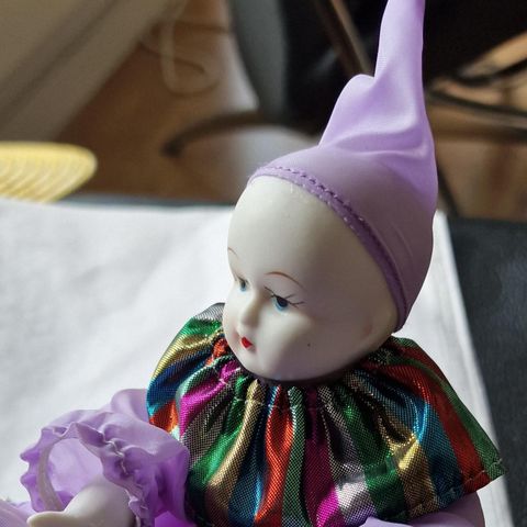 Harlekin dukke med porselen hode