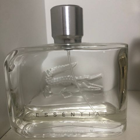 lacoste essential 100ml