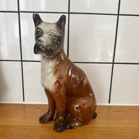 Retro Skulptur hund