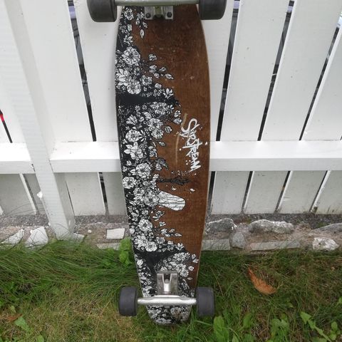 Slipstream Longboard 38". Kr 500.