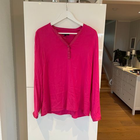 Flott rosa bluse fra Donna i str 42