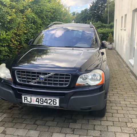 Volvo XC90 D5 2005 mod selges i deler.