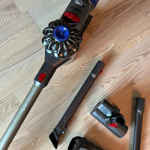 RESERVERT! Dyson v8 animal+