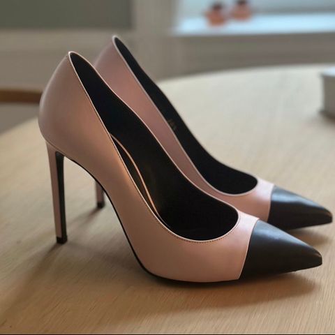 Saint Laurent Paris 105 CT Pump