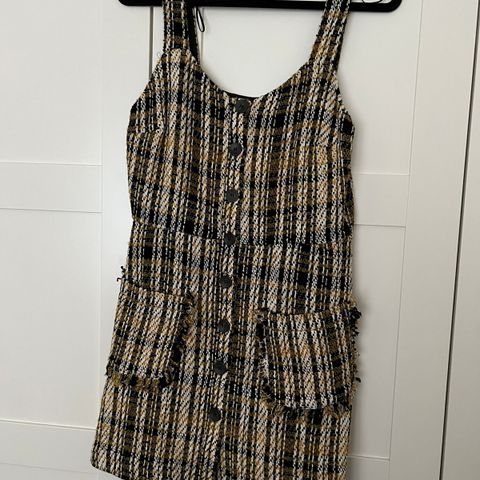 Tweed kjole fra Zara - str L