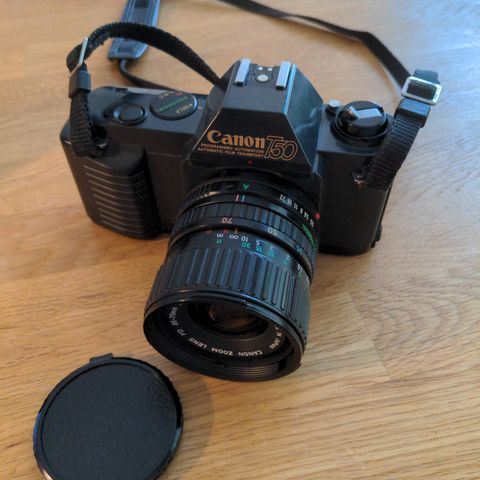 Canon T50 speilreflekskamera m. 35–70 mm objektiv