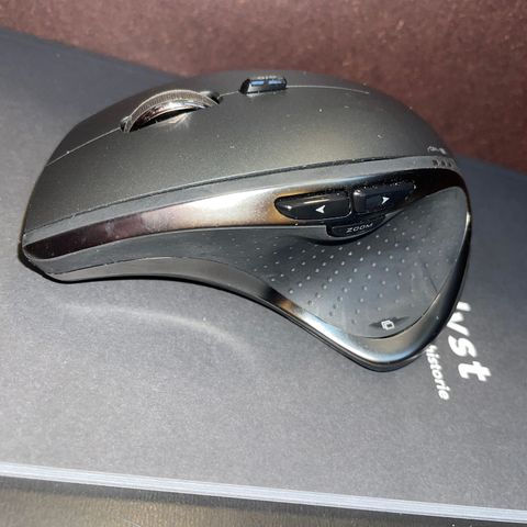 Logitech Performance Mouse MX / pen og fin
