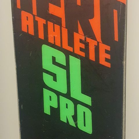 Rossignol HERO Athlete SL Pro 149 cm med LOOK SPX10 bindinger.
