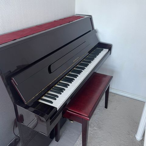 Piano Samick