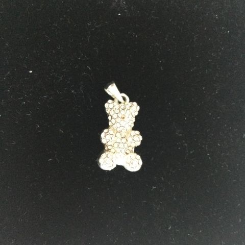 Bamse med klare Zirconia stener (sølvfarget)