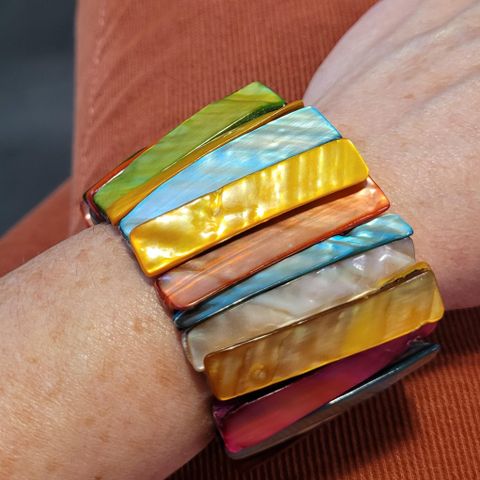 Fargerikt armband