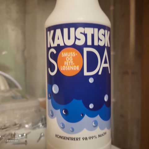 KAUSTIKSODA