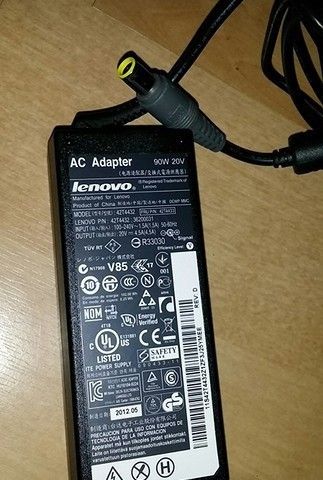 ThinkPad 90W AC Power Adapter Charger (Round Tip) ( 20V 4.5A )