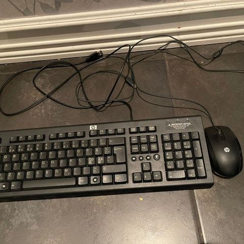 Hp Tastatur og hp mus+ lenovo tastatur