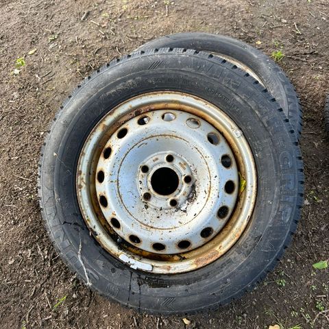 2stk  vinter dekk. 5x118 Renault traffic r16c