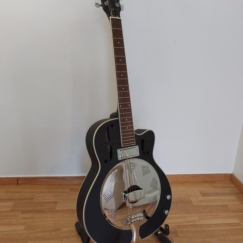 Morgan Dobro DM-15CE/BK