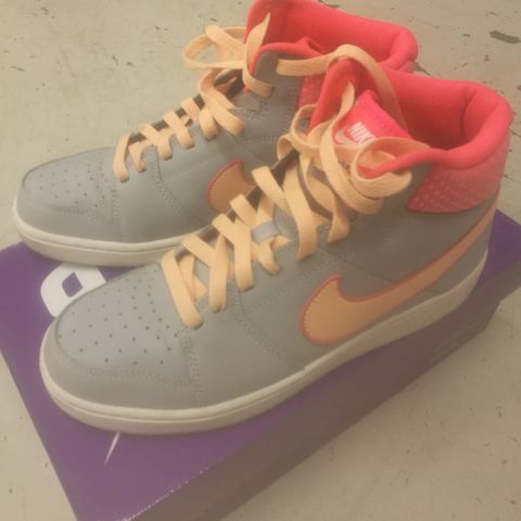 Nike sko som nye! NY PRIS!!!