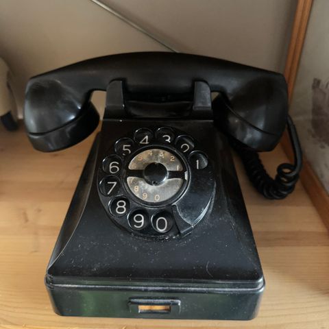 Gammel telefon