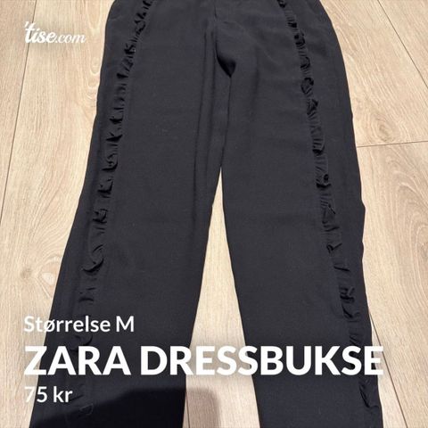 Dressbukse med rysjer fra Zara